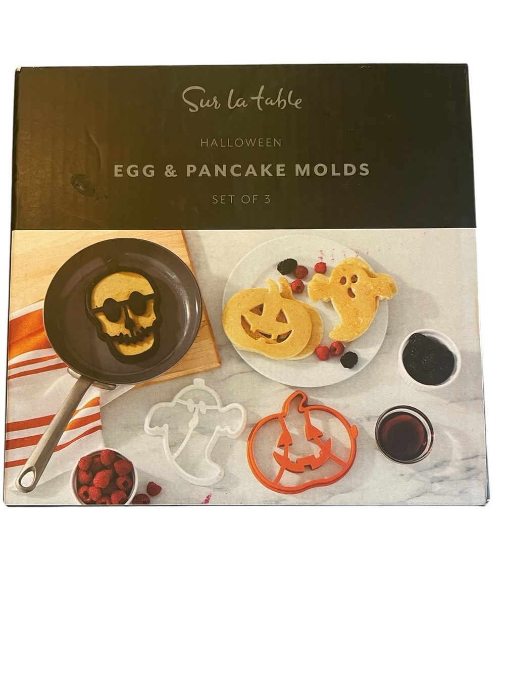 Sur La Table set of 3 HALLOWEEN  Egg  and Pancake Silicone Molds Skull Ghost